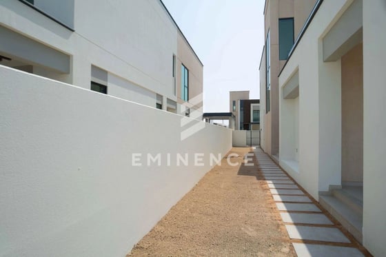 Exclusive | Single Row | On the Park | Roof Access, picture 28