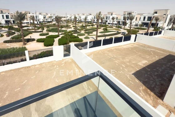 Exclusive | Single Row | On the Park | Roof Access, picture 25