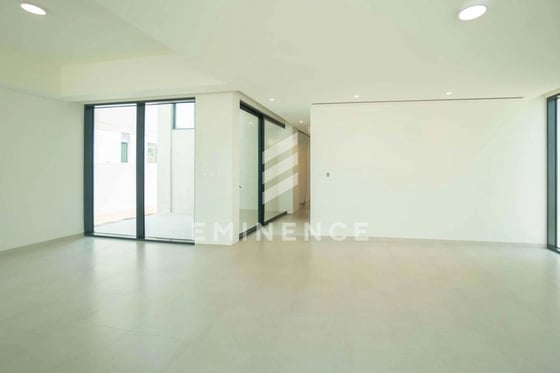 Exclusive | Single Row | On the Park | Roof Access, picture 13