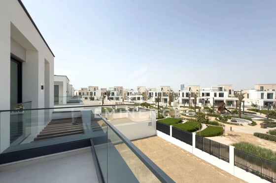 Exclusive | Single Row | On the Park | Roof Access, picture 23