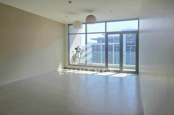 Pool and Park View | Large Layout | Vacant, picture 7