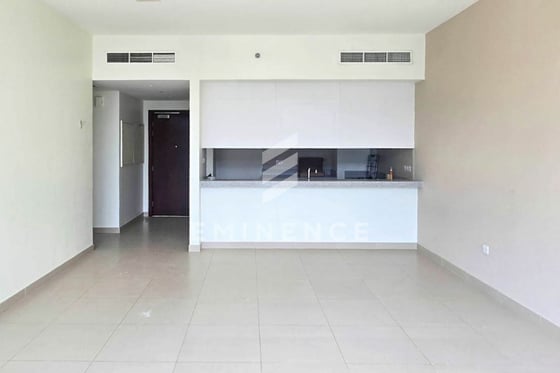 Pool and Park View | Large Layout | Vacant, picture 9