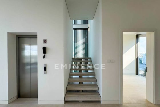 Exclusive | 4BR+Study | Single row, picture 18