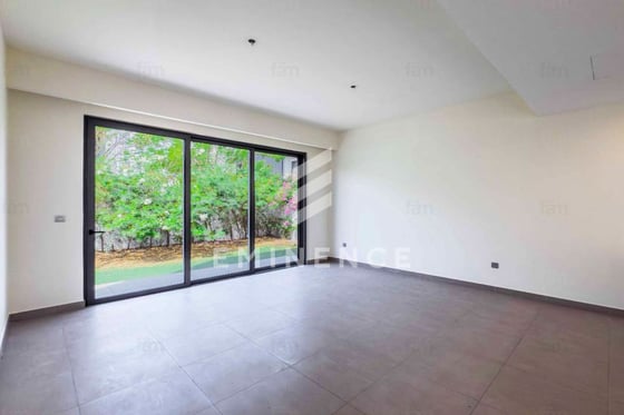 E1 West Entrance | 3Bedroom + Maid | Large Layout, picture 1