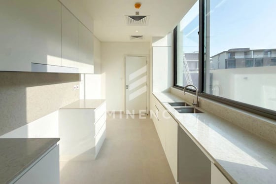 Biggest Plot | Corner Unit | Genuine, picture 10