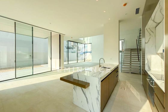 Biggest Plot | Corner Unit | Genuine, picture 4