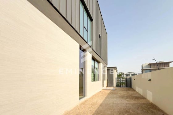 Biggest Plot | Corner Unit | Genuine, picture 43