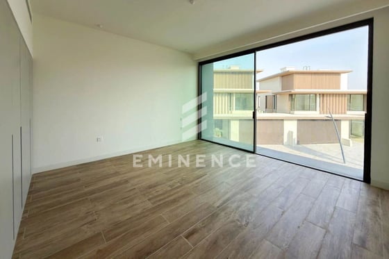 Biggest Plot | Corner Unit | Genuine, picture 20
