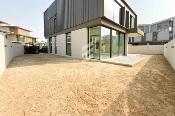 Biggest Plot | Corner Unit | Genuine, picture 41