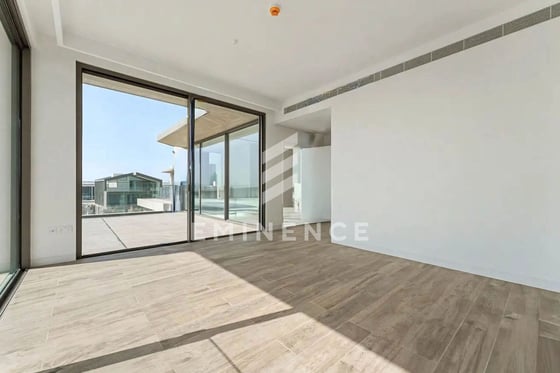 Best priced | Vacant | Double Height Ceiling, picture 16