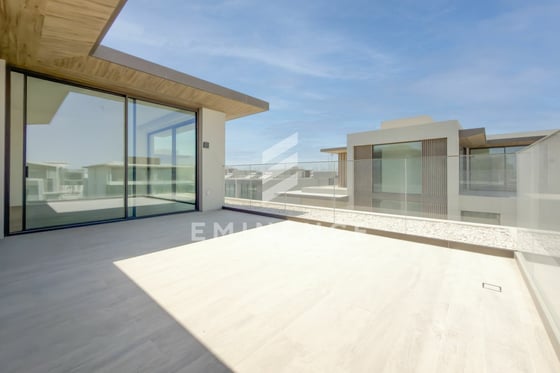 Best priced | Vacant | Double Height Ceiling, picture 1