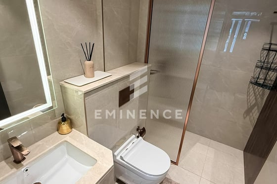 Brand New | Furnished | Upgraded | Pool View, picture 10