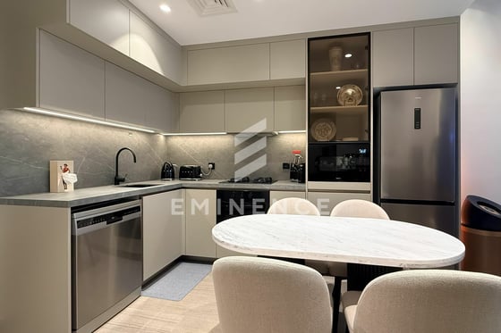Brand New | Furnished | Upgraded | Pool View, picture 4