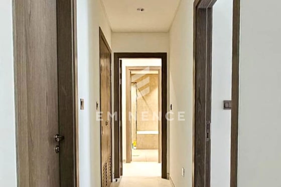 Big Balcony |  Lagoon View | Fully Furnished, picture 14
