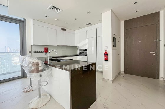 Corner Unit | Spacious | Maids room, picture 2