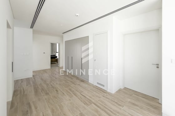 Best priced | Vacant | Double Height Ceiling, picture 15