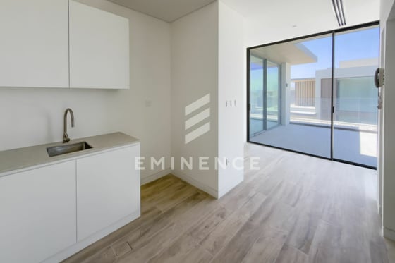 Best priced | Vacant | Double Height Ceiling, picture 30