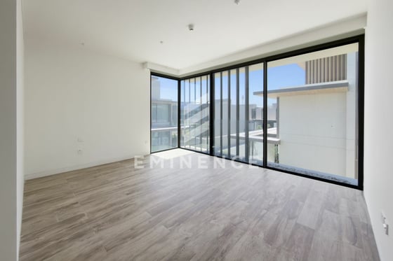 Best priced | Vacant | Double Height Ceiling, picture 9