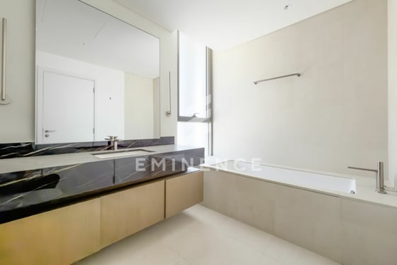 Best priced | Vacant | Double Height Ceiling, picture 19