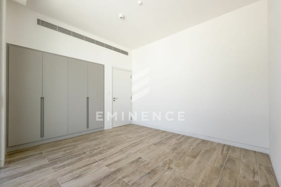 Best priced | Vacant | Double Height Ceiling, picture 17