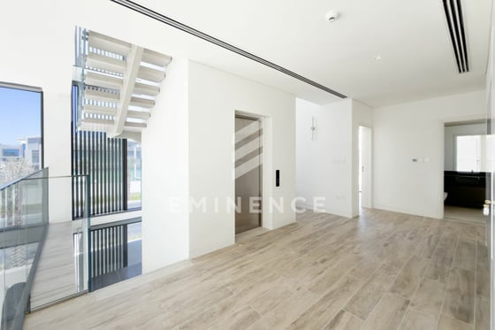 Best priced | Vacant | Double Height Ceiling, picture 14