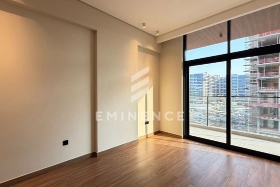 Best Price | Brand New | Modern | Mid Floor, picture 6
