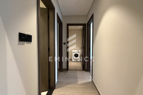 Best Price | Brand New | Modern | Mid Floor, picture 5