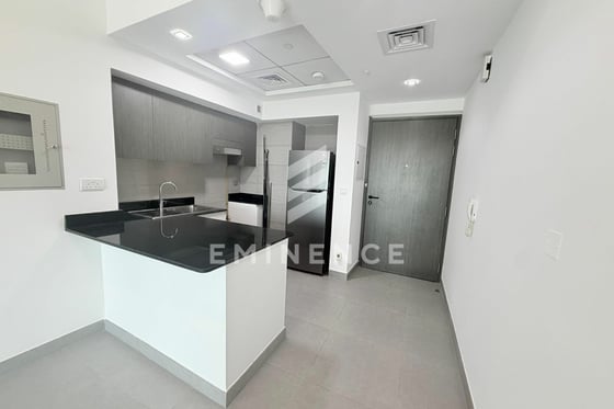 Spacious 1 BR | Science Park View | Vacant, picture 7