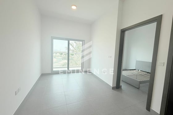 Spacious 1 BR | Science Park View | Vacant, picture 3