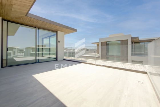 Best priced | Vacant | Double Height Ceiling, picture 2