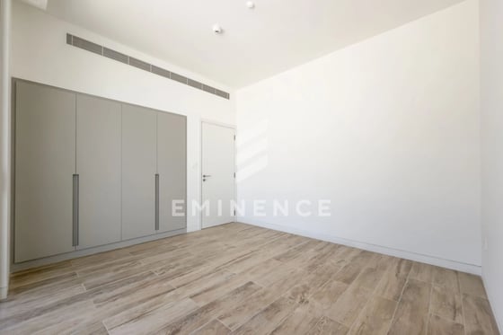 Best priced | Vacant | Double Height Ceiling, picture 17