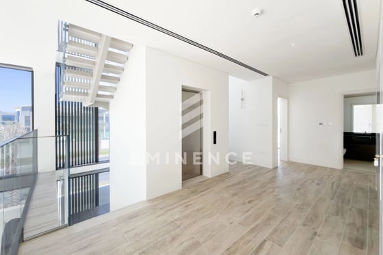 Best priced | Vacant | Double Height Ceiling, picture 14