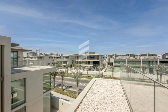 Best priced | Vacant | Double Height Ceiling, picture 32