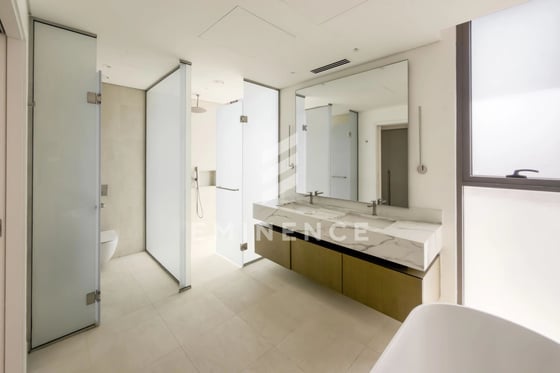 Best priced | Vacant | Double Height Ceiling, picture 13