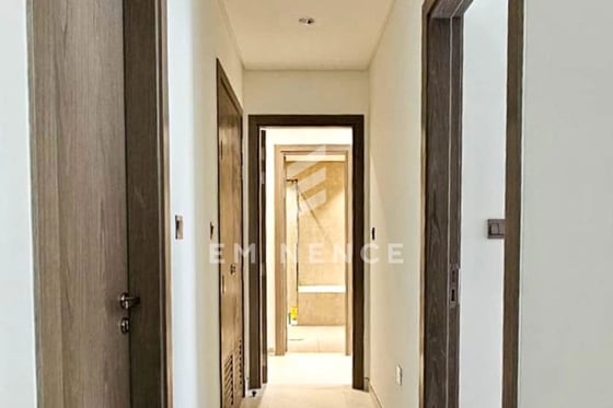 Big Balcony |  Lagoon View | Fully Furnished, picture 14