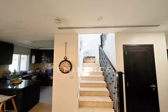 Spacious 2BR | Maids Room | Townhouse | Rented, picture 6