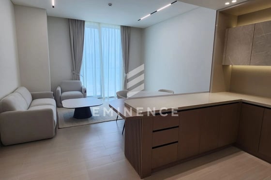 Exclusive | Fully furnished | 1 BR plus Study , picture 1