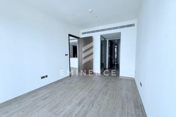 High Floor | Sea view | Vacant, picture 7