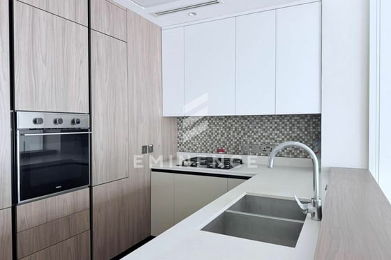 High Floor | Sea view | Vacant, picture 4
