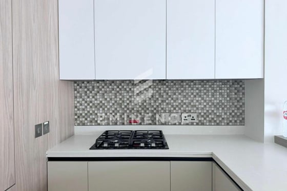 High Floor | Sea view | Vacant, picture 6