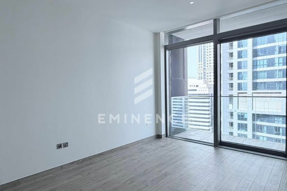 High Floor | Sea view | Vacant, picture 8