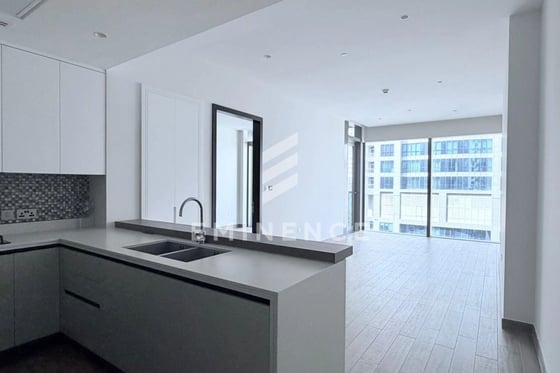 High Floor | Sea view | Vacant, picture 1