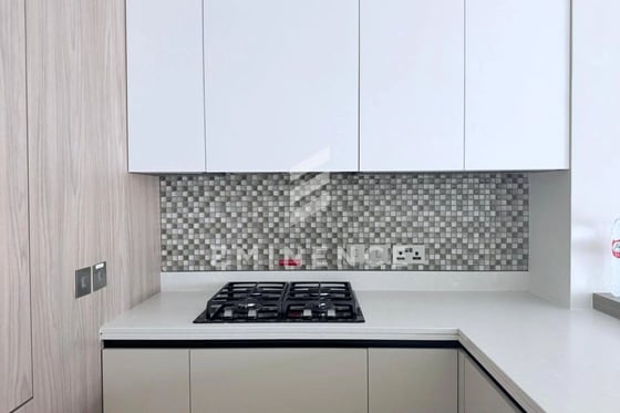 High Floor | Sea view | Vacant, picture 6