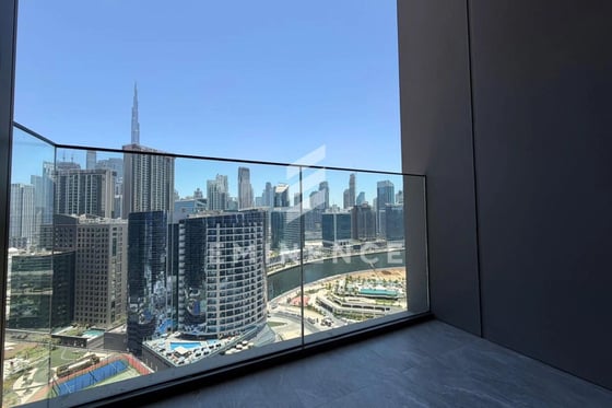 Corner | Burj Khalifa View | High Floor, picture 1
