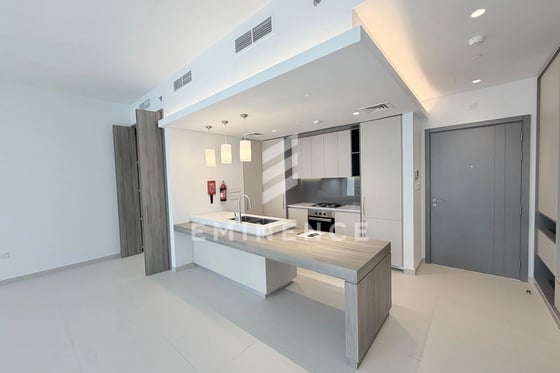 Brand New | High Floor | Amenities View, picture 1