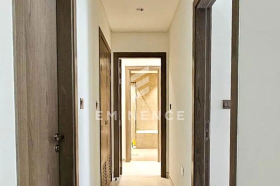 Big Balcony |  Lagoon View | Fully Furnished, picture 14