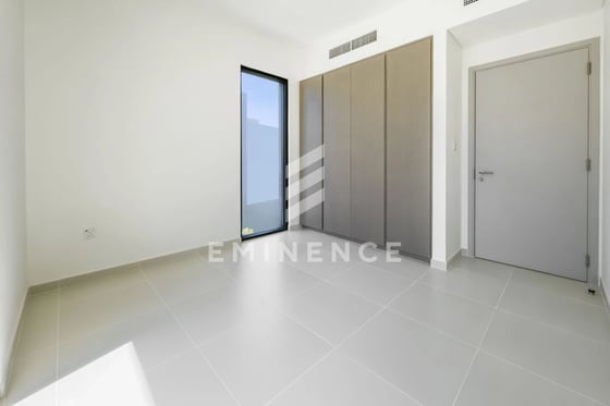 Single Row | End Unit | Ready to Move in, picture 12