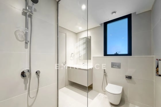 Single Row | End Unit | Ready to Move in, picture 19