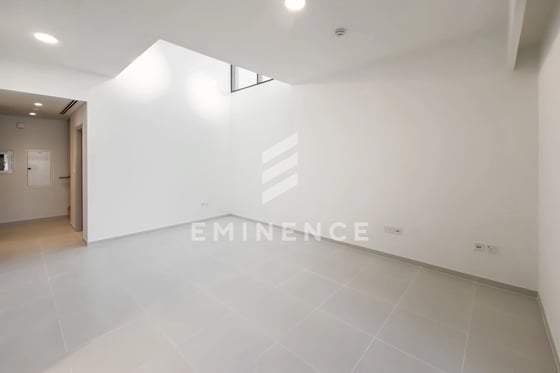 Single Row | End Unit | Ready to Move in, picture 6