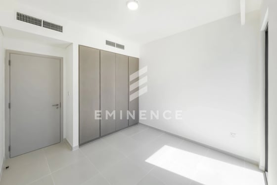 Single Row | End Unit | Ready to Move in, picture 11